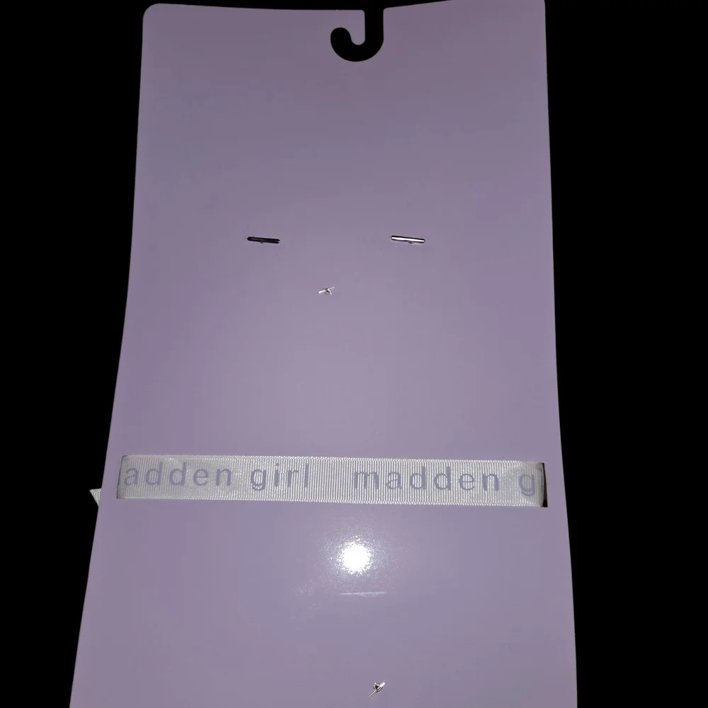 Madden Girl White and Gray Knit Mittens